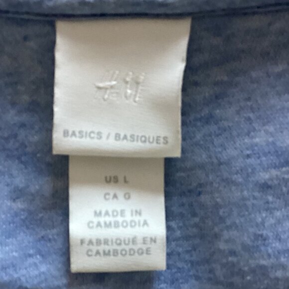 H&M Basics Women's Light Blue Fleece Hoodie Size L Front Zip Pockets Warm Soft - Picture 7 of 8